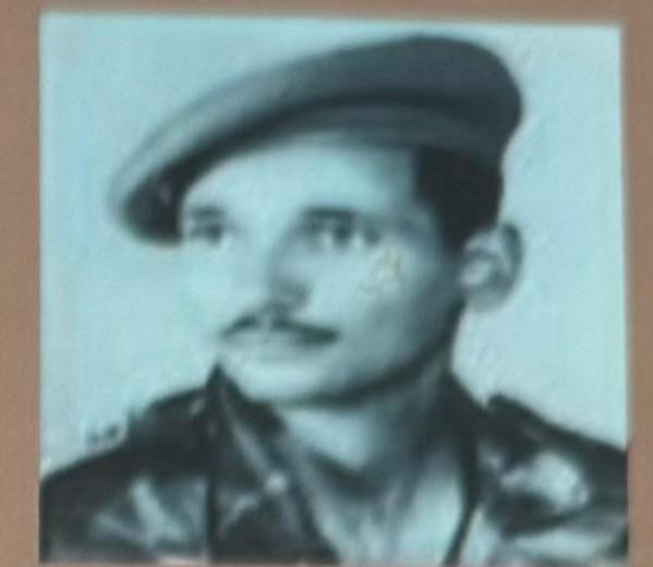 محمد عثمان إزاز
